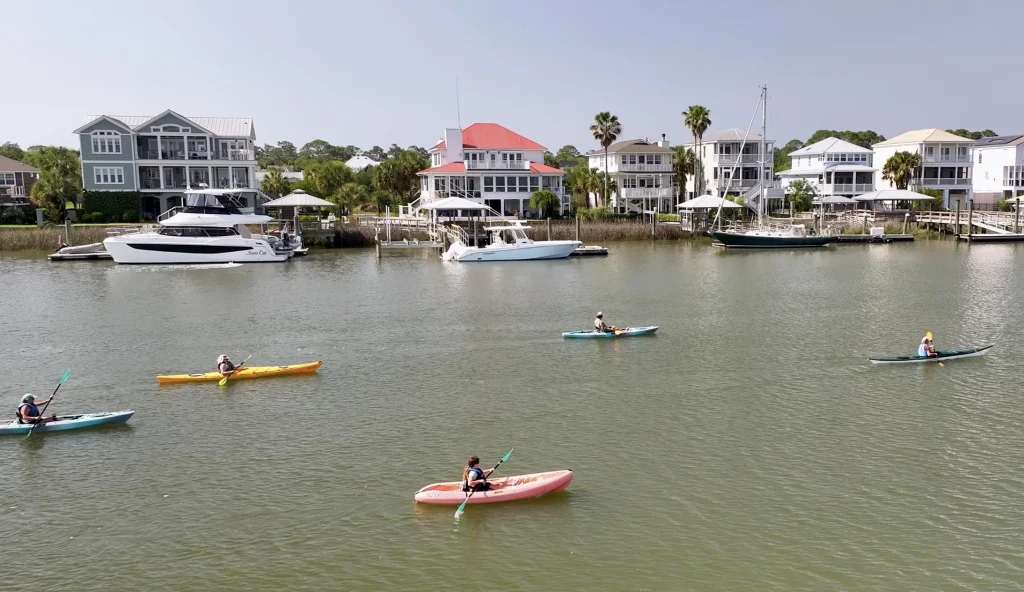 creek, houses, kayaks Edisto Creek, houses and kayaks